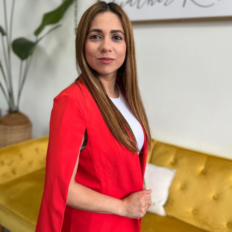 Stephany Morales Valentin, I'Lann Realty